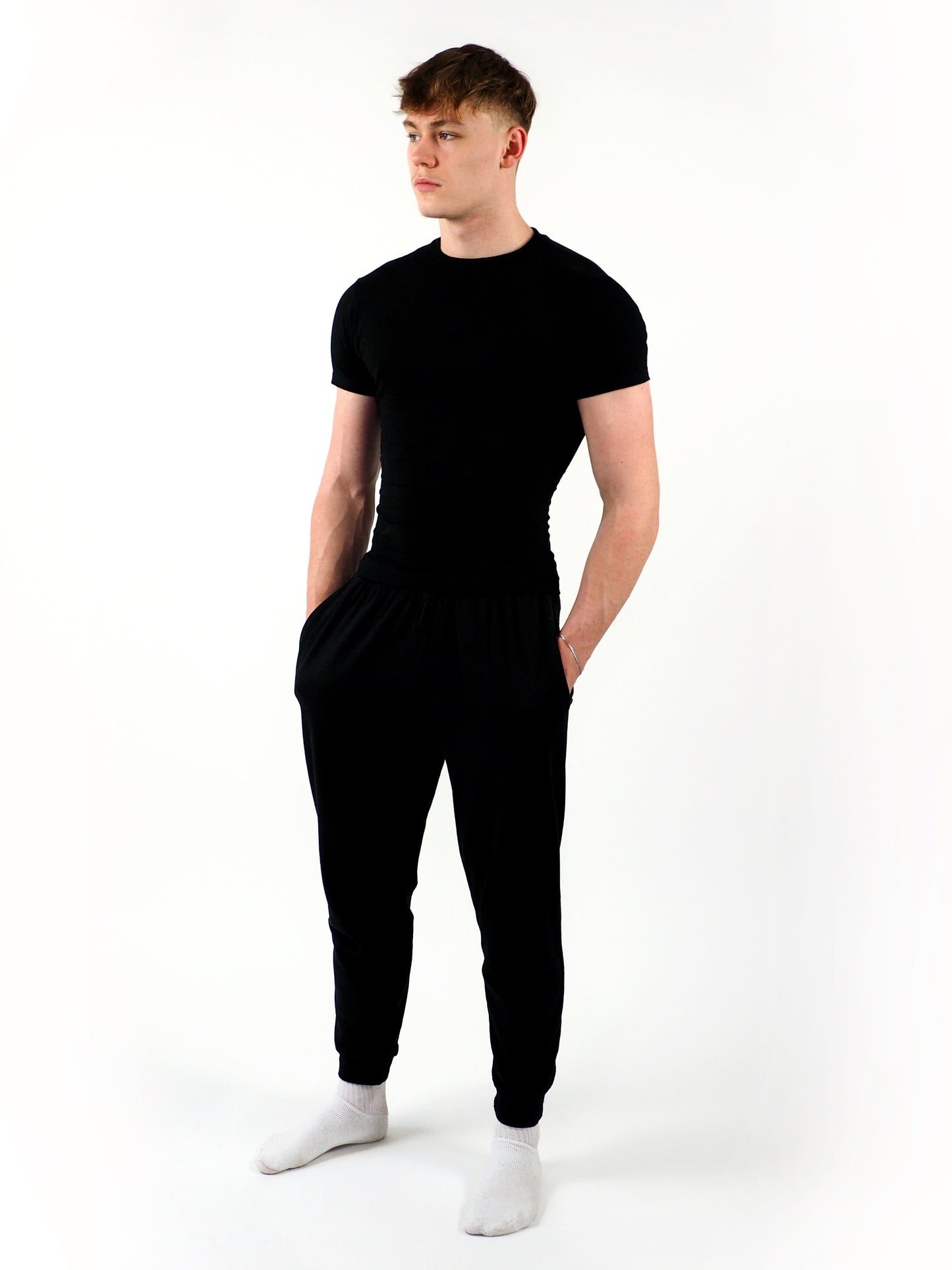 🖤Tričko se zúženým střihem (S–XXL)